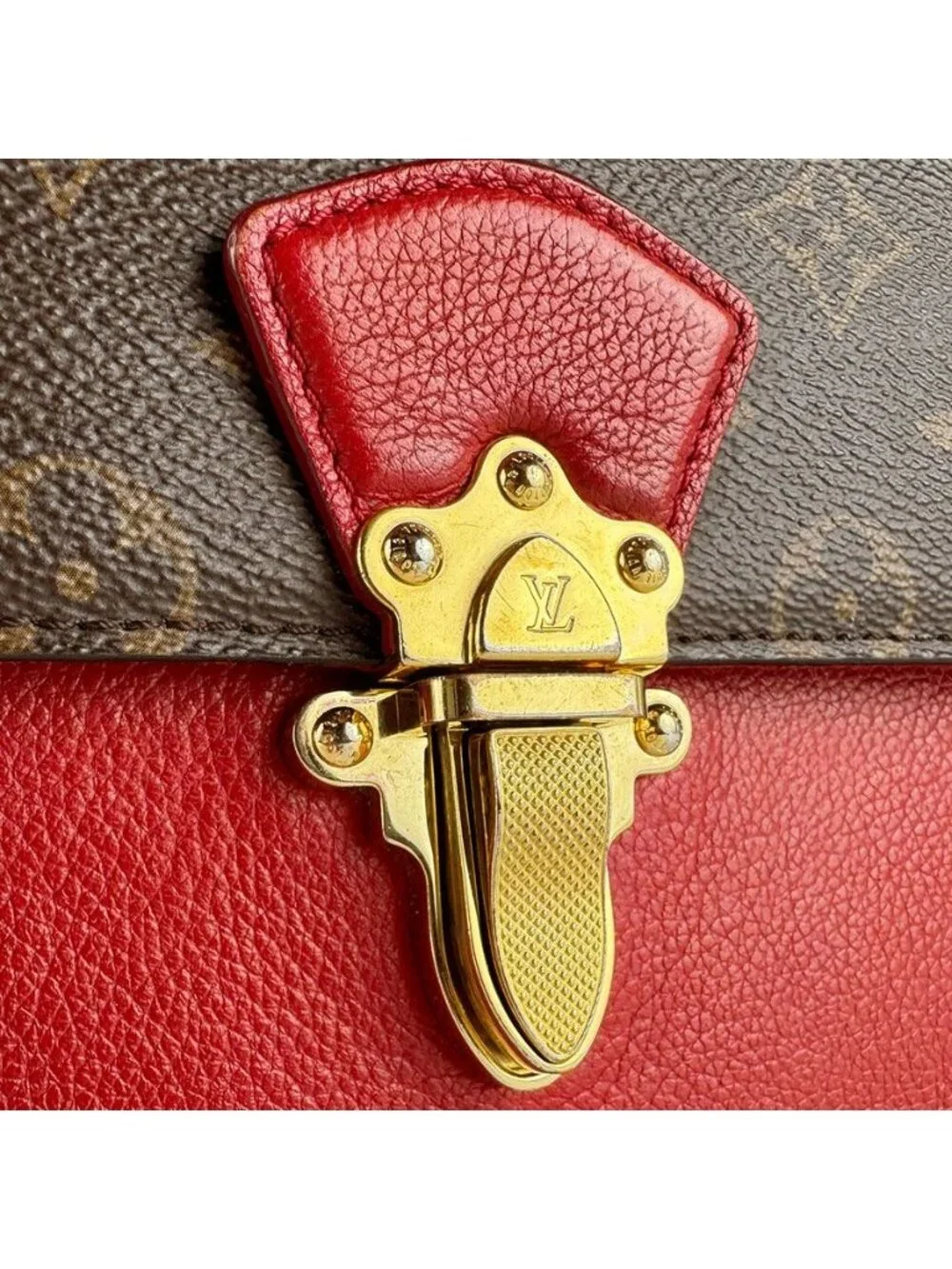 Louis Vuitton Shoulder Bag Victoire